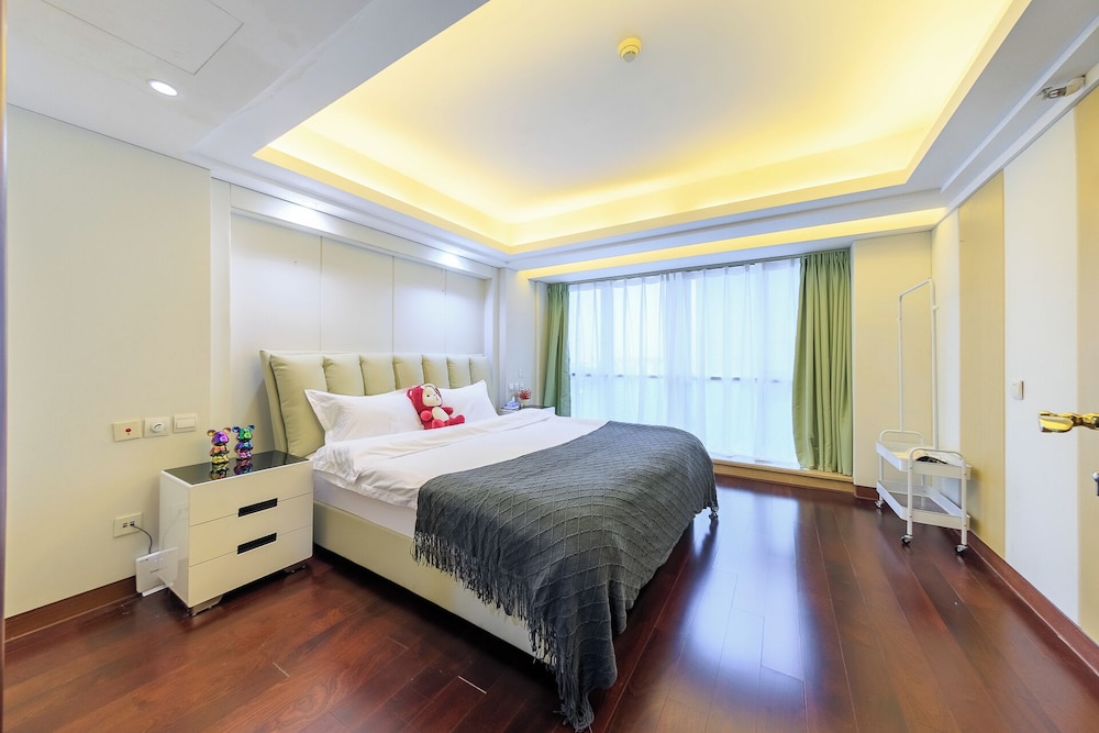 Beijing Sanlitun area duplex apartment