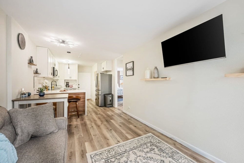 Two-bedroom Apartment With a Sunny Patio