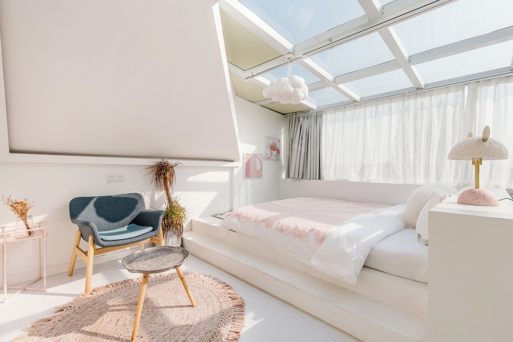 Shanghai Ruochu Designer Guesthouse-Near Shanghai Pudong Airport & Disneyland