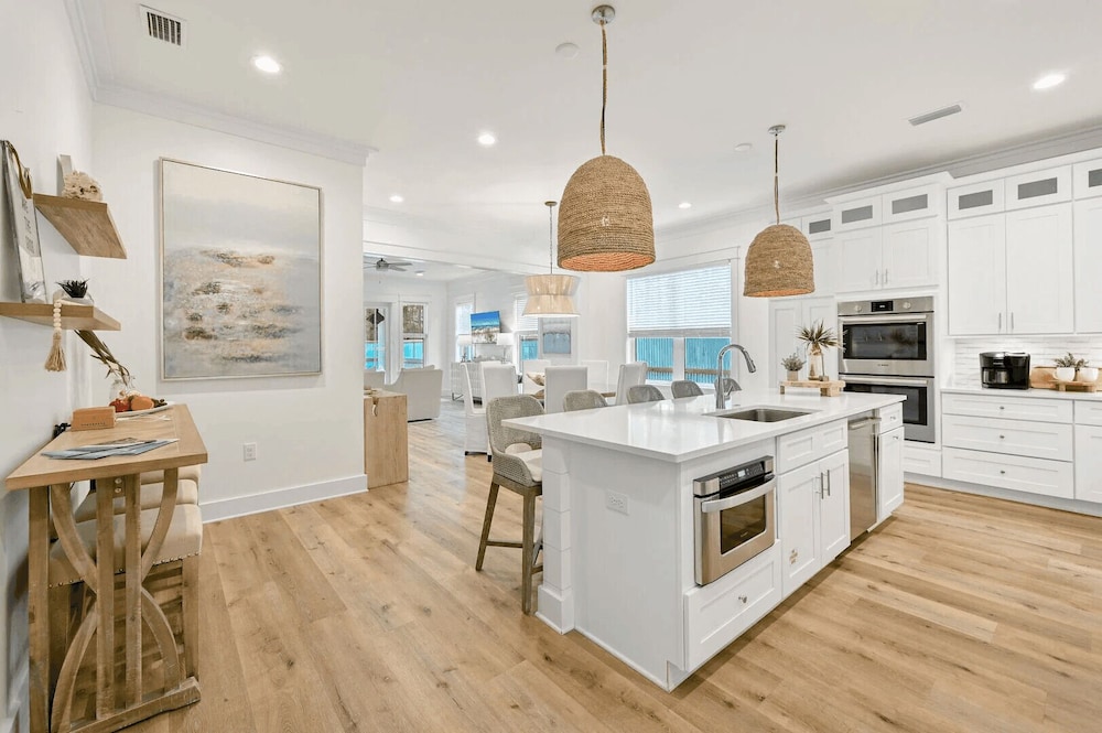 30A Shady Palms by Avantstay Boat-friendly w/ Heated Pool