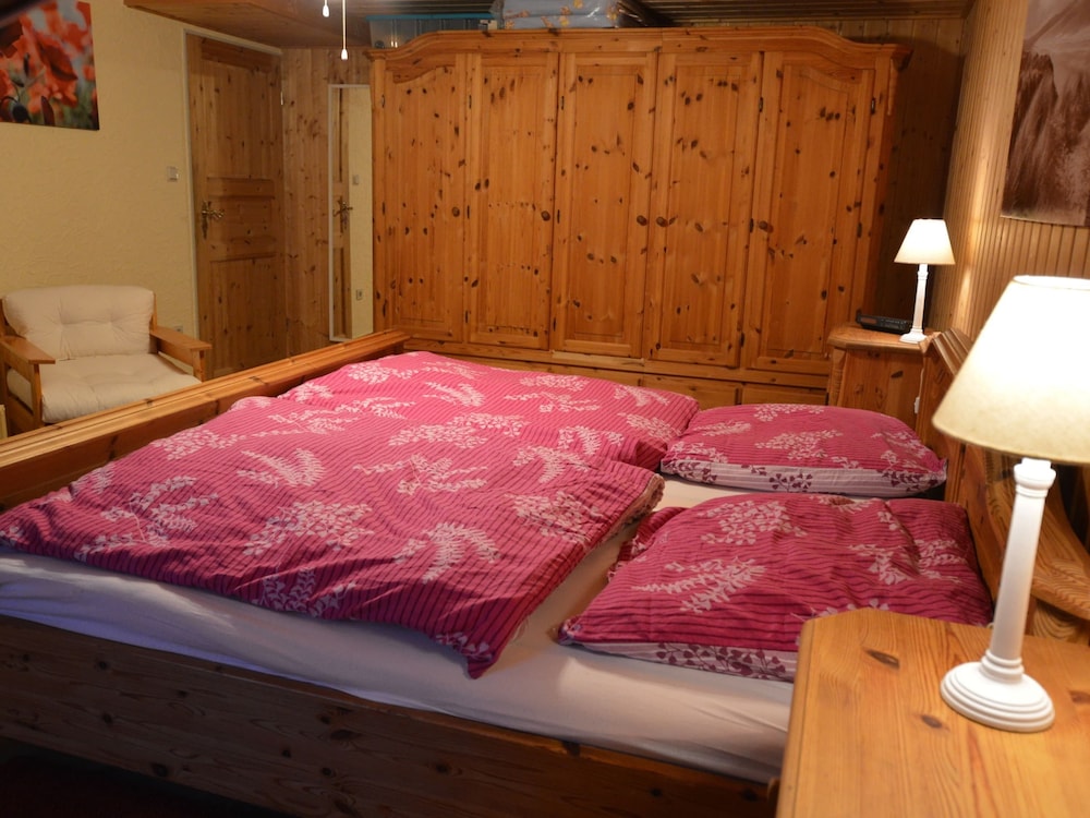 Cosy Apartment in Manderscheid With Balcony