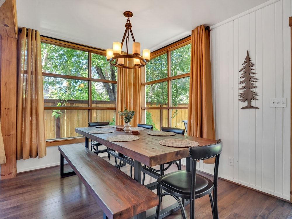851h Tahoe Classic Cabin Near The Beach 2 Bedroom Cabin