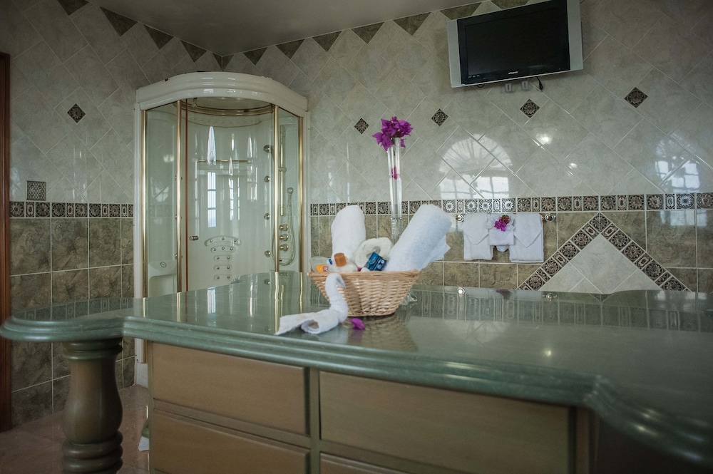 Clarridge Hall Guesthouse