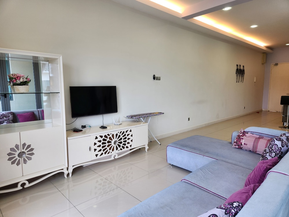 LSS HomeStay Imago the loft residence photo 2