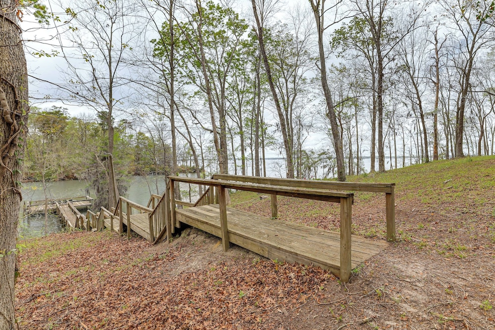 Private Dock + Pool Table: Lake Marion Getaway