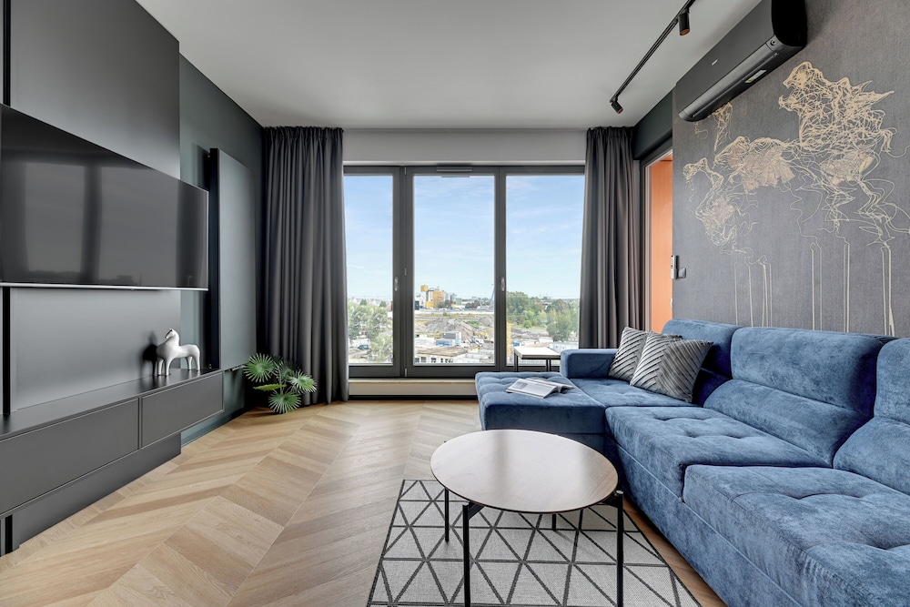 Brabank Riverside & Parking by Downtown Apartments