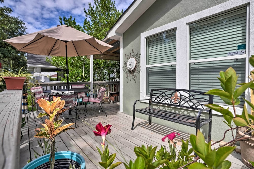 Charming Home w/ Yard, Walk to Beach & Casino view 2