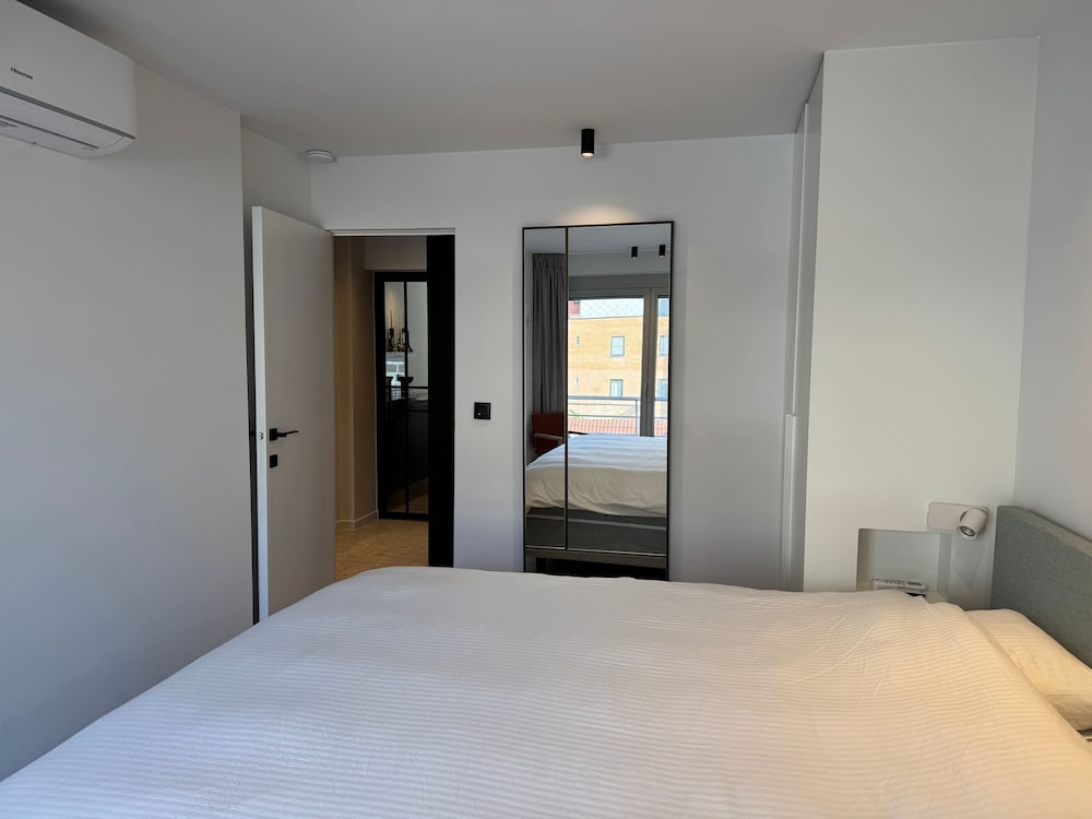 Huswell - Design Apartment With sea Views