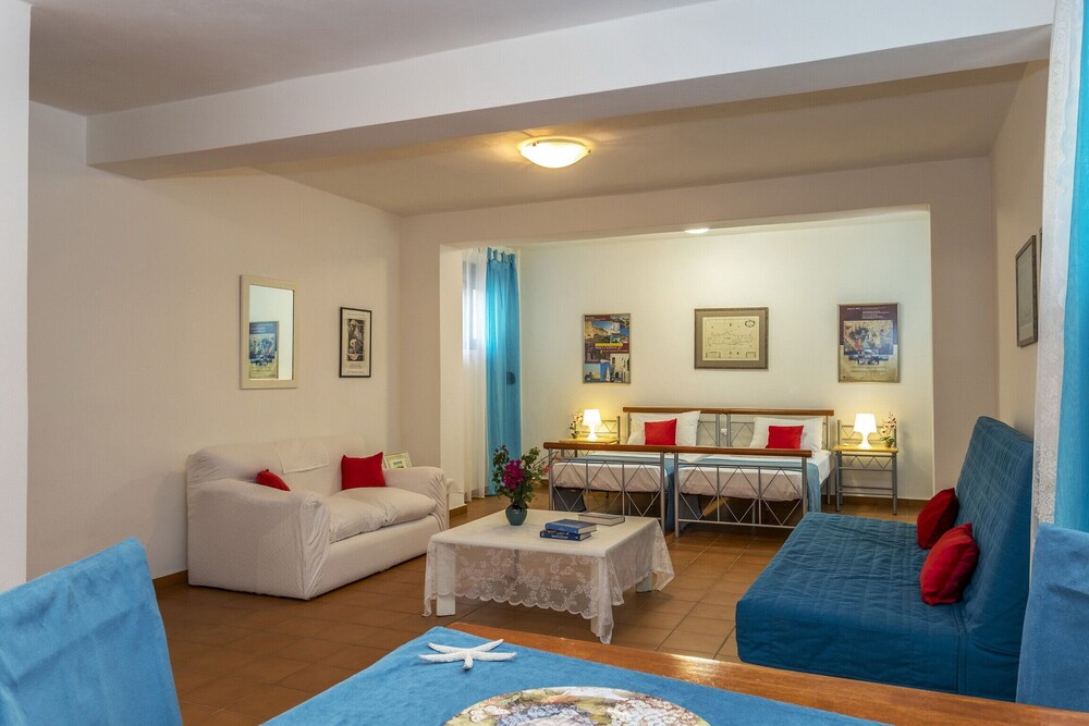 Giannis Villa