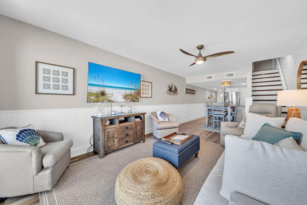 Pirate Cove Villas #111