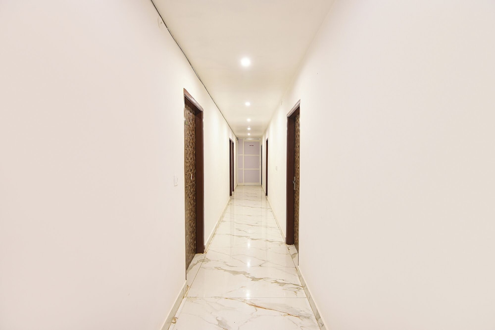 Fabhotel Scorpion Inn