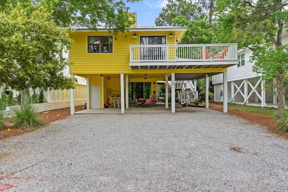As You Like It by Avantstay Steps to Beach Bikes Sleeps 18