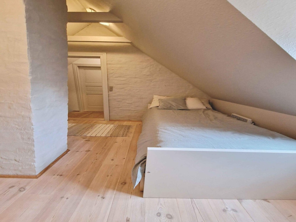 5 Star Holiday Home in Ronne