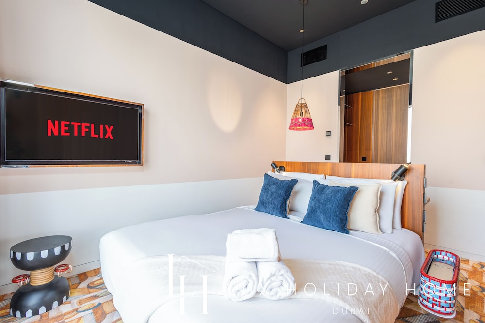LUX The Modern Retro Suite
