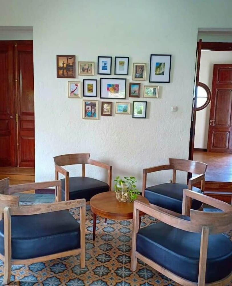 Villa Aquin