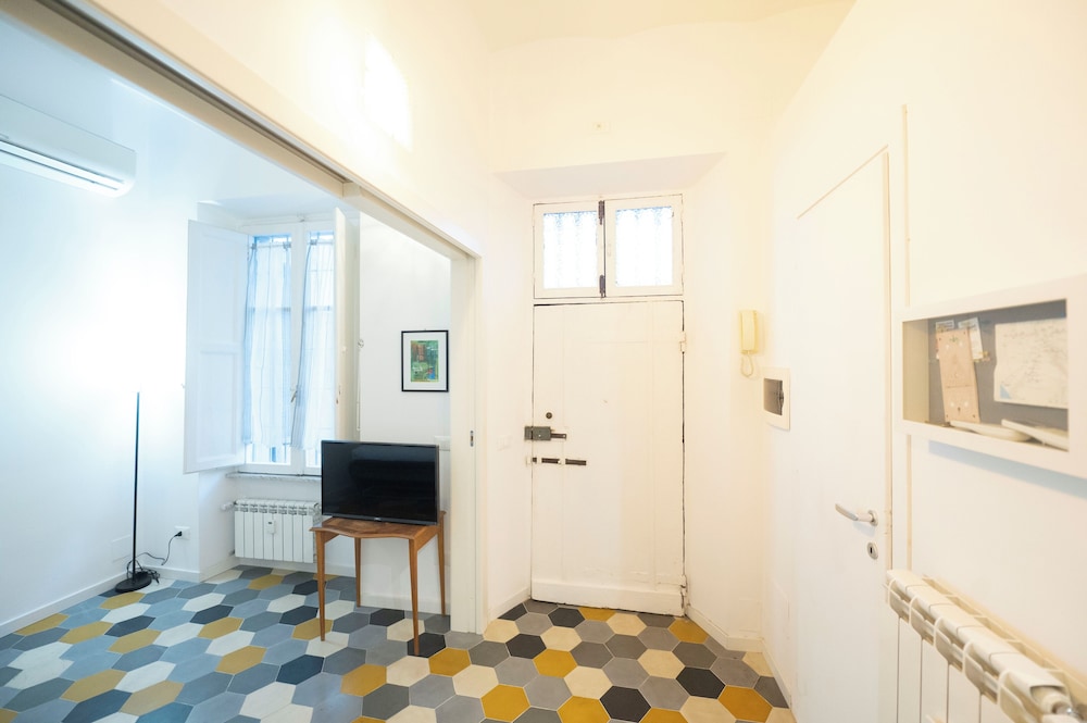 San Lorenzo Apartments