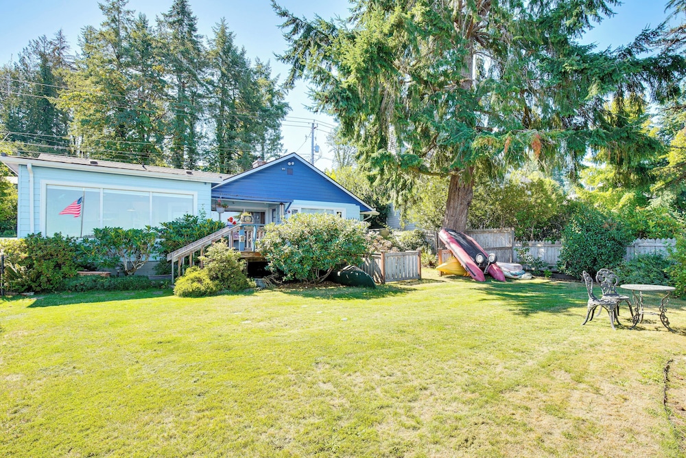 Across Water From Belfair SP: Hood Canal Cottage!