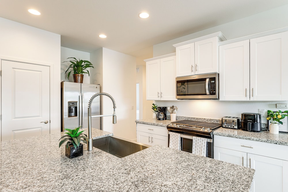 10 Mi to Downtown: Home Near Hiking in Phoenix!