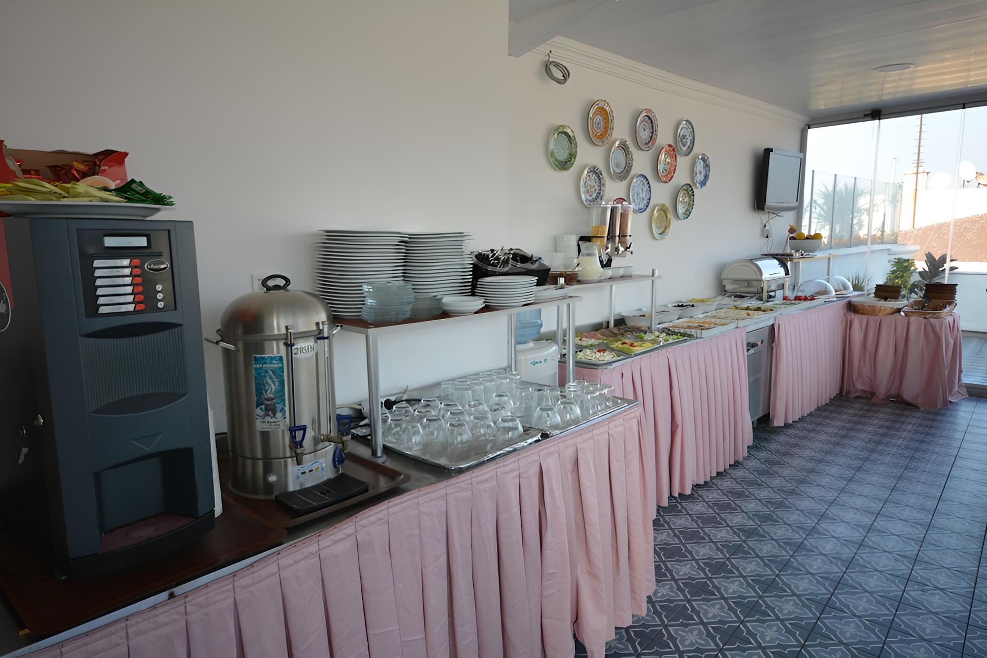 Flower Palace Hotel