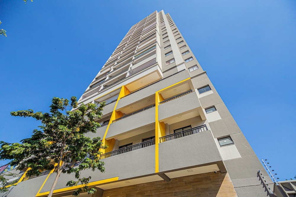 Loft com Smart Lock e Varanda no Bresser