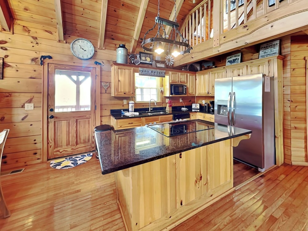 Mulbeary Mountain Cabin