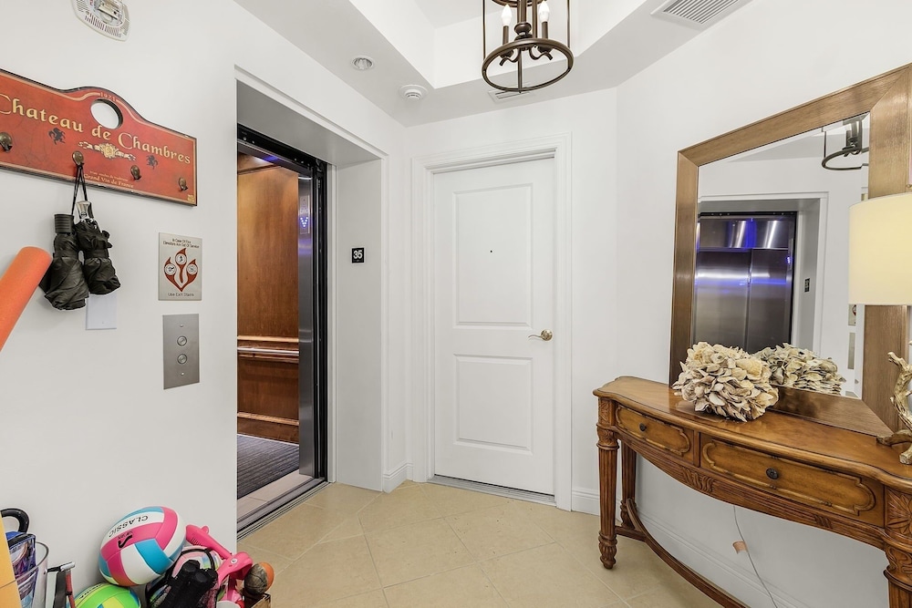 Waterside #835: Bayscape Bliss 3br/2ba Condo W/ Pool! 3 Bedroom Condo