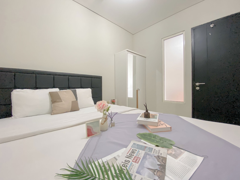 Brand New And Restful 2Br At Nifarro Park Apartment