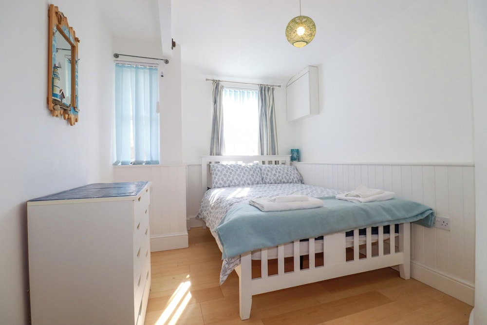 Lighthouse Cottage