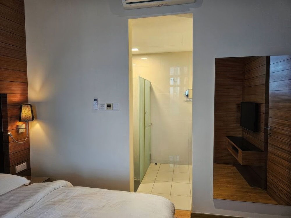 Dua Sentral Residential Apartments Tower