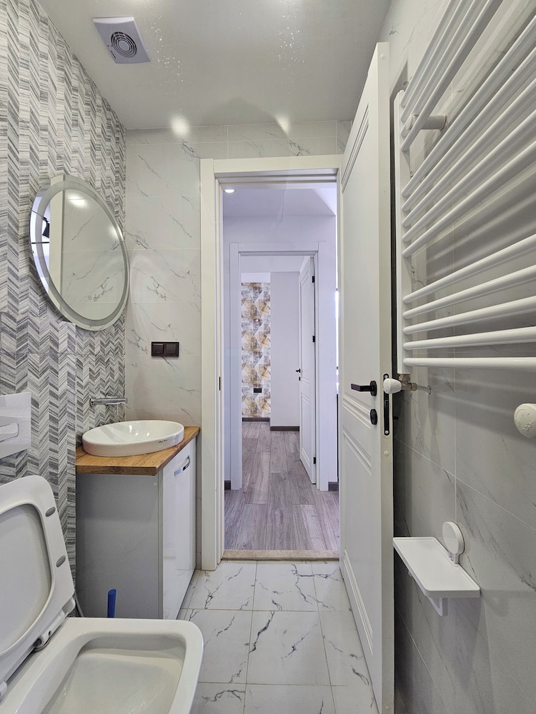 Two bedroom with balcony and terrace