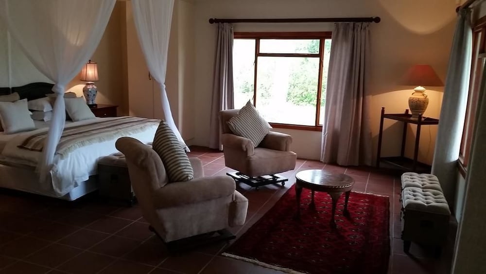 Umlambo River Lodge view 4
