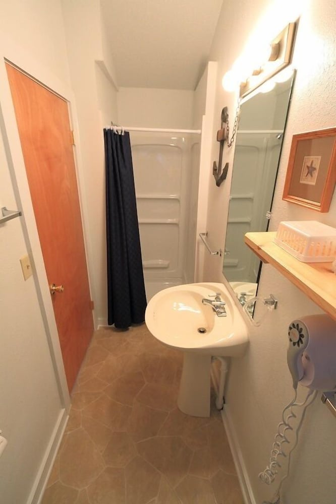 Black Elk Resort Cottages and RV Park