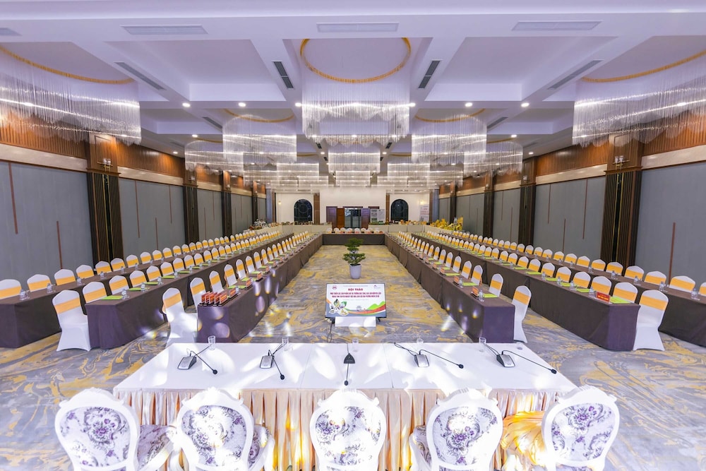Hoang Son Peace Hotel