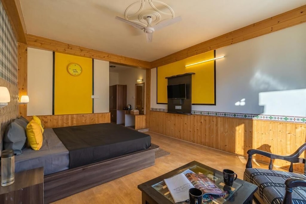The Hosteller Manali, Old Manali