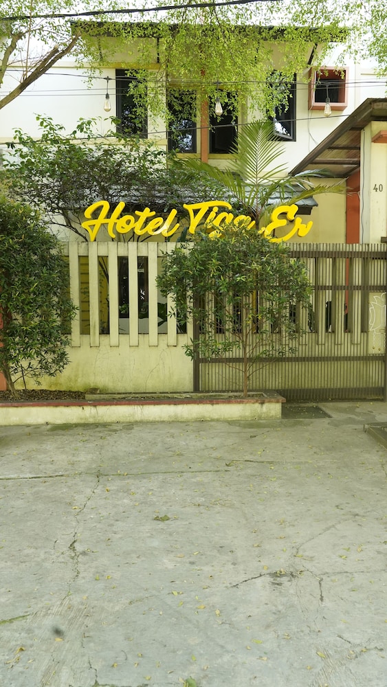 Hotel Tiga-Er Syariah Karawang