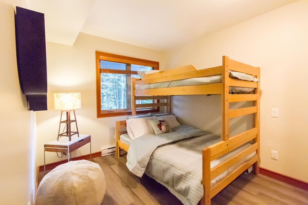 23 Treeline - Image 5