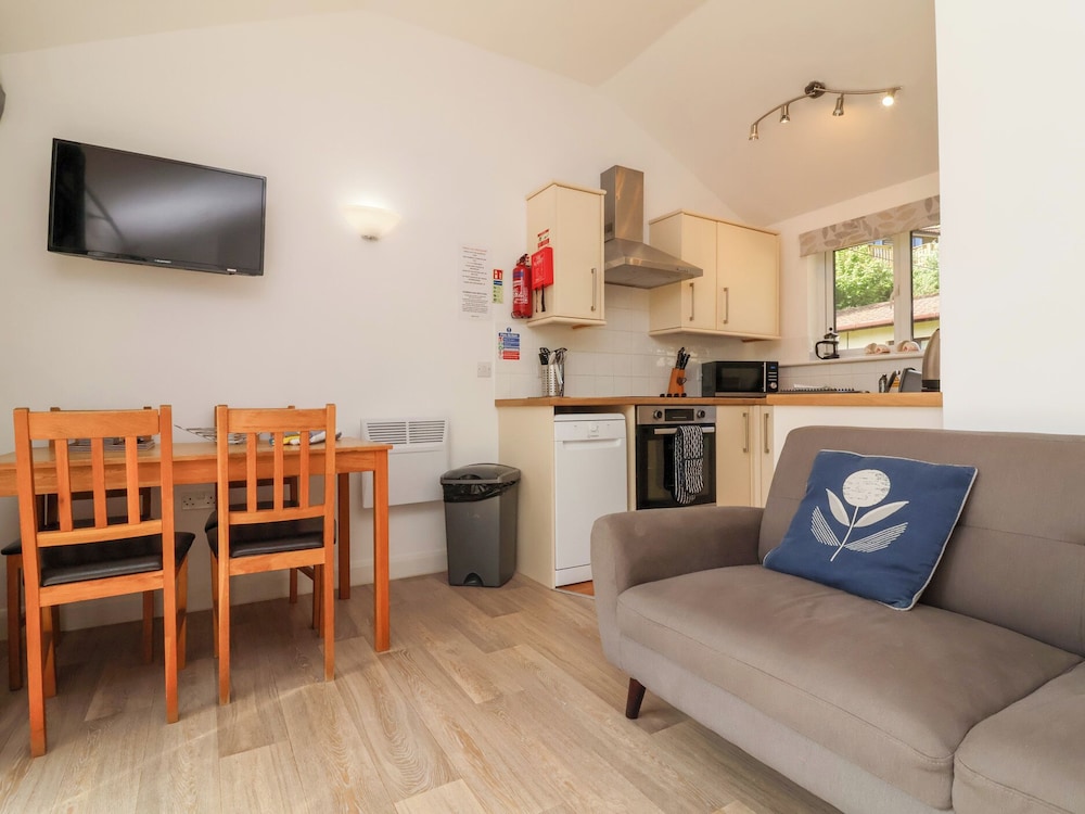 Chalet Log Cabin C9