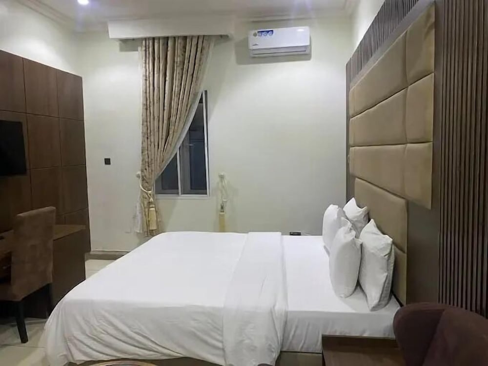 The Bond Apartment
