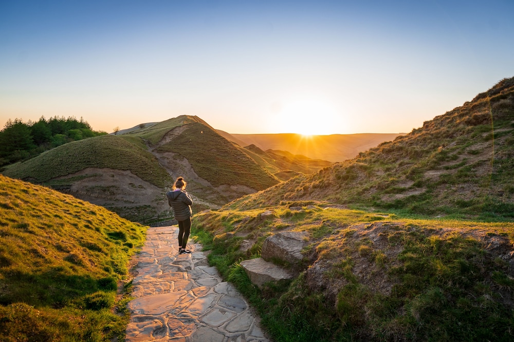 Become Wild, Edale view 5