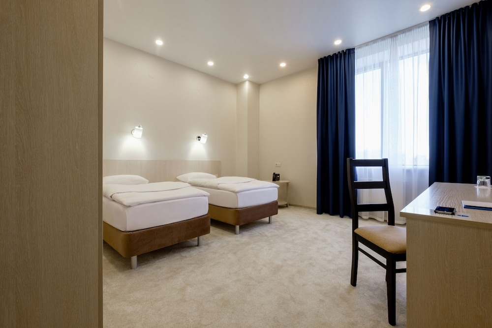 Komatek Hotel
