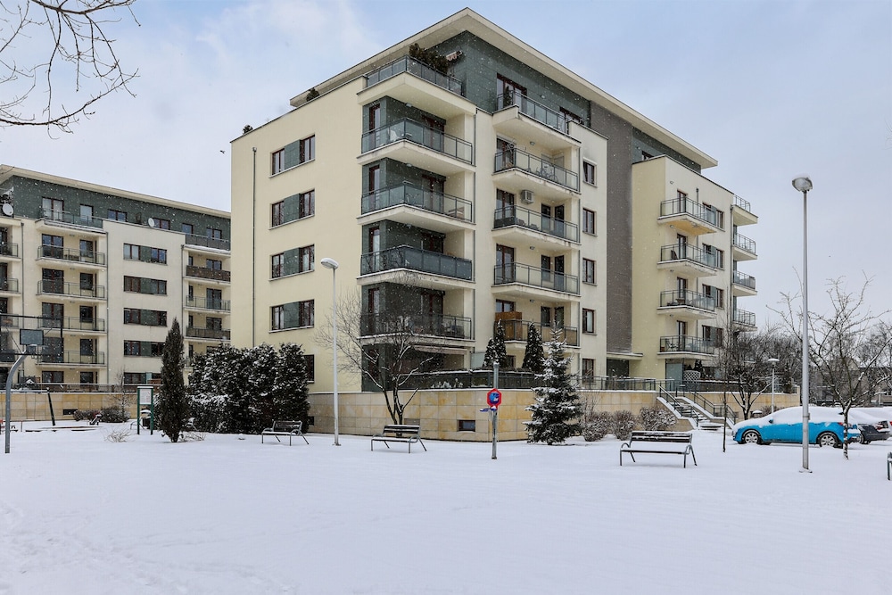 Apartment Cracow Pilotow by Renters view 5