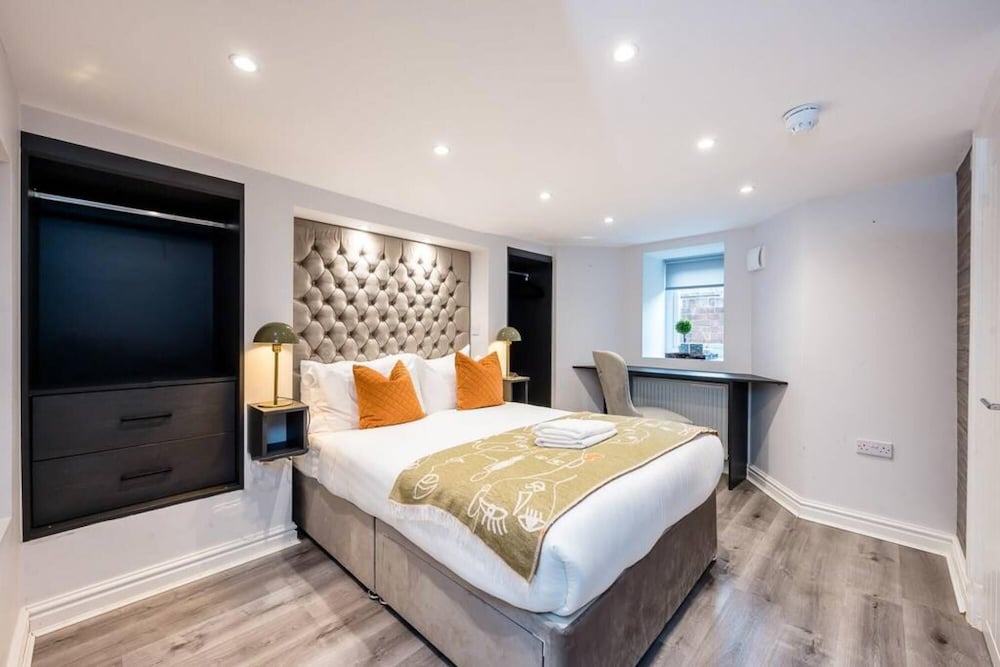 Host Apartments The Kensington Townhouse