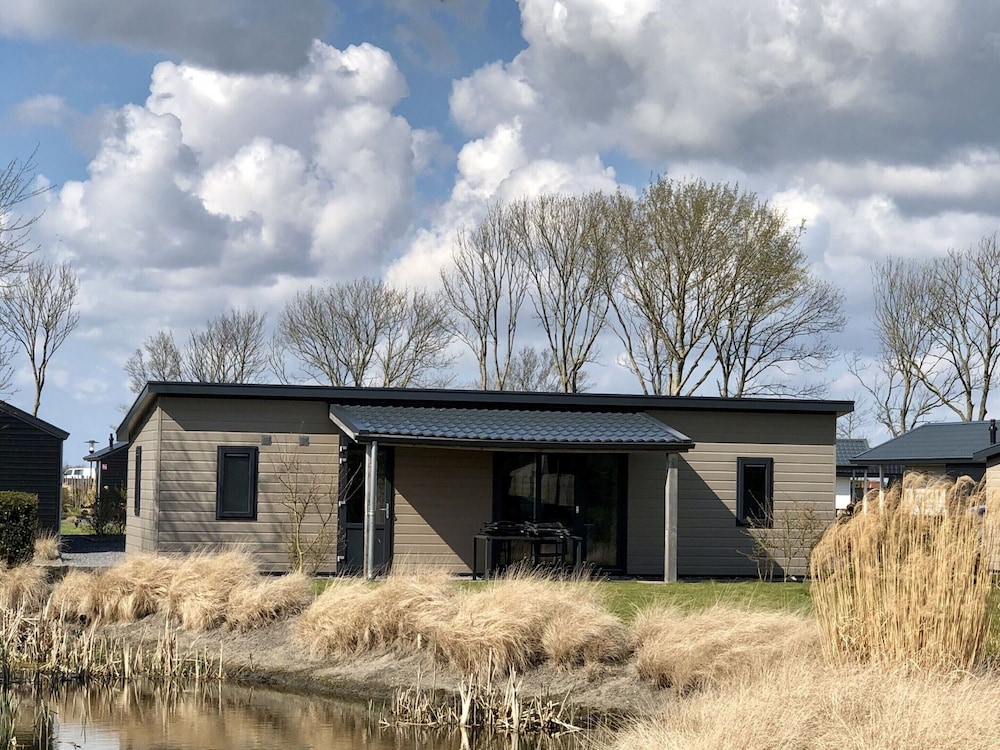 Luxurious Chalet, Situated in the Polder, Near Alkmaar