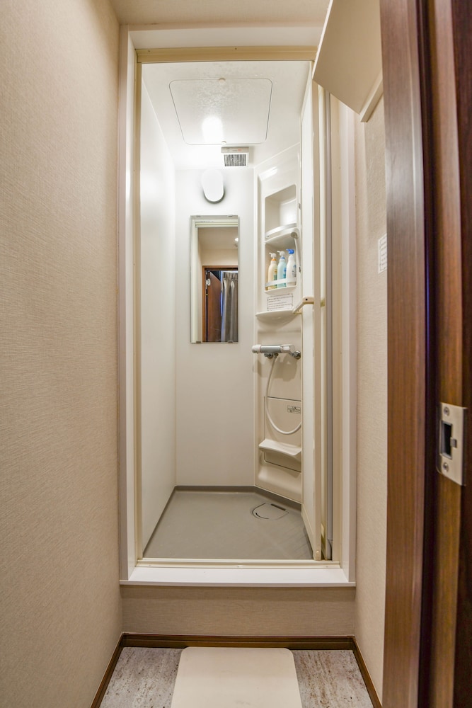 Grandouce Otorii I - Hostel, Caters to Men