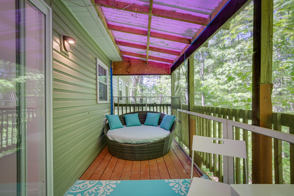 Monroe Vacations - Creekside Hudson Valley Retreat 4 Mi to Winery! - Property Image 4