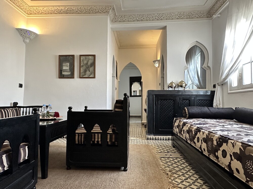 RIAD MALAÏKA