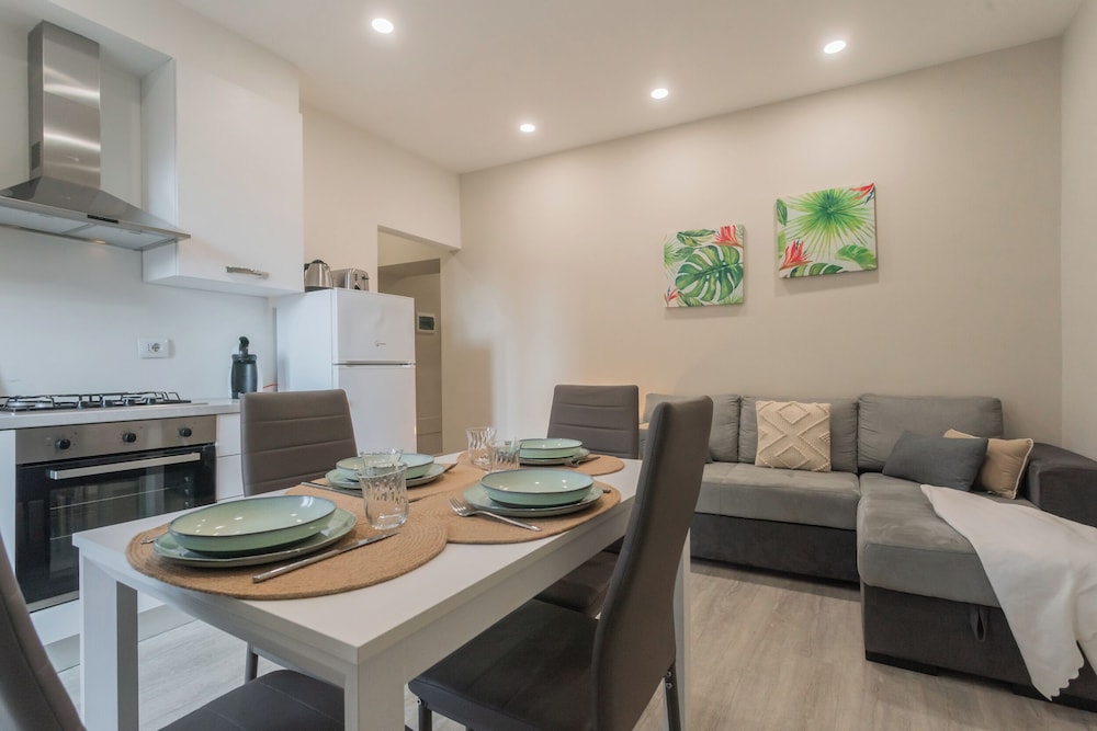 Zezio 44 by Rent all Como