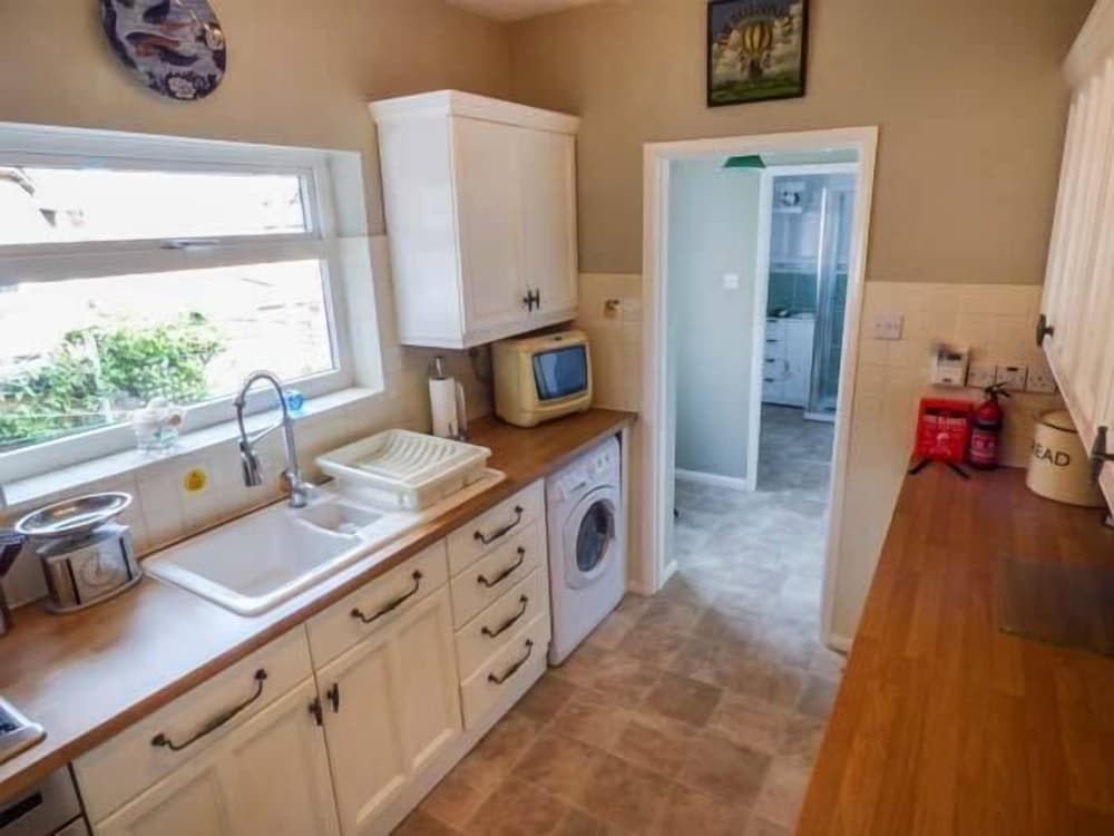 31 Elmville Avenue view 3