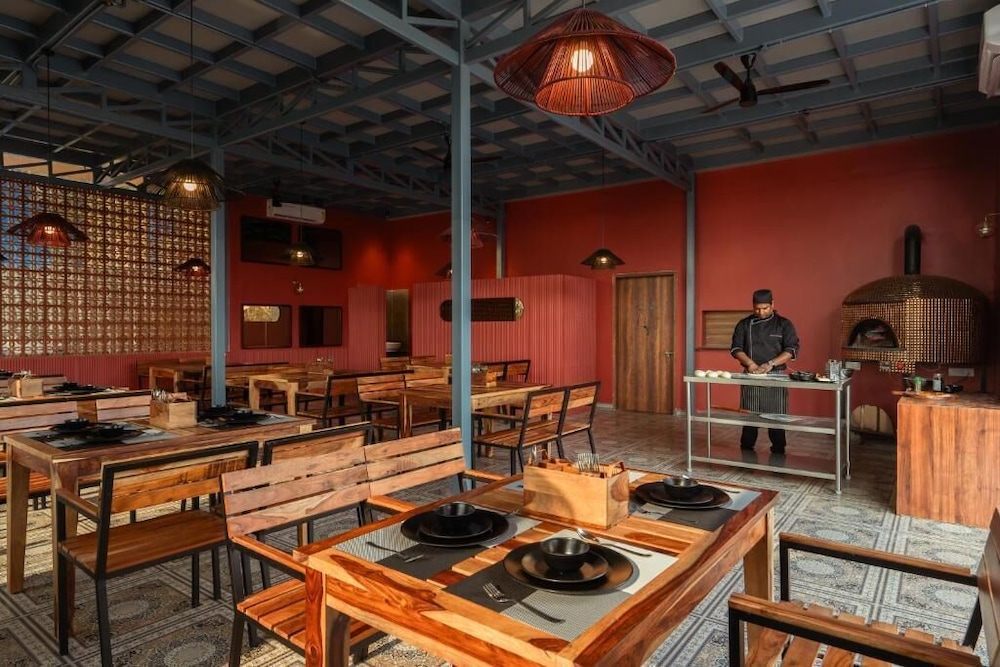 The Hosteller Goa, Mandrem