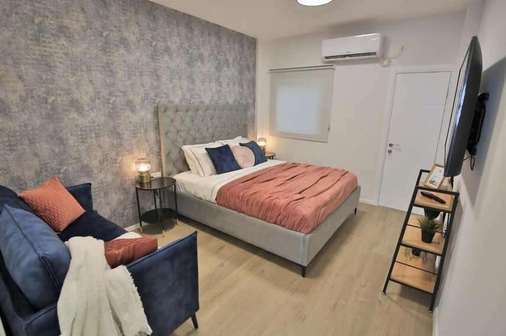 Cozy and stylish 1-bedroom apartment